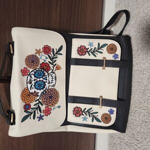Floral Embroidered Women's Bag